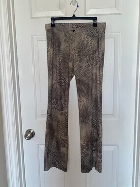 ANNA KUAN Ultra Suede Flare Low Rise Pants Feather/Animal Print Size 8